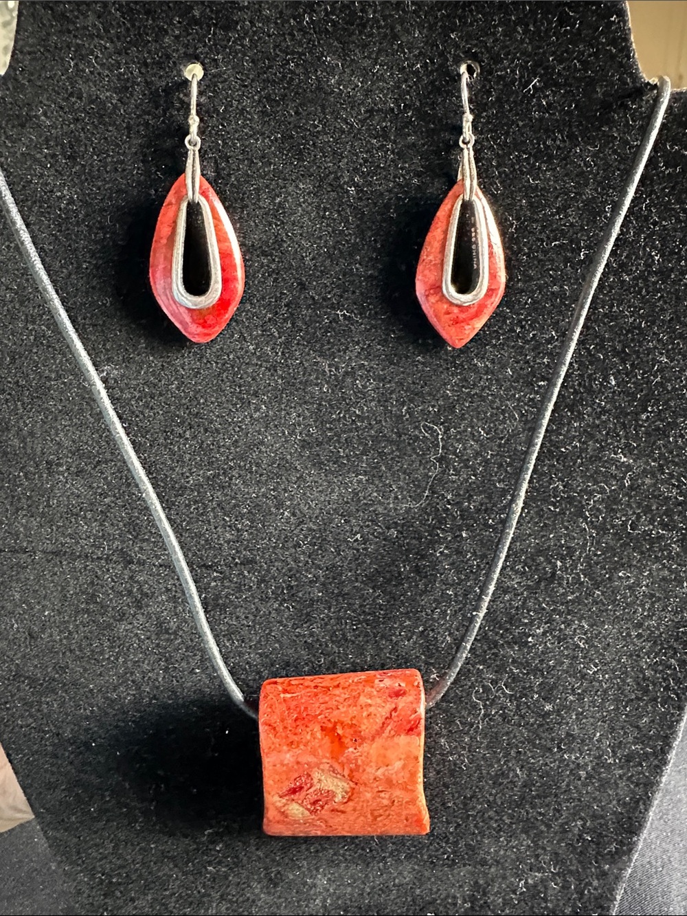 Silpada EUC genuine red coral necklace on leather cord & earring set. 925 stamp